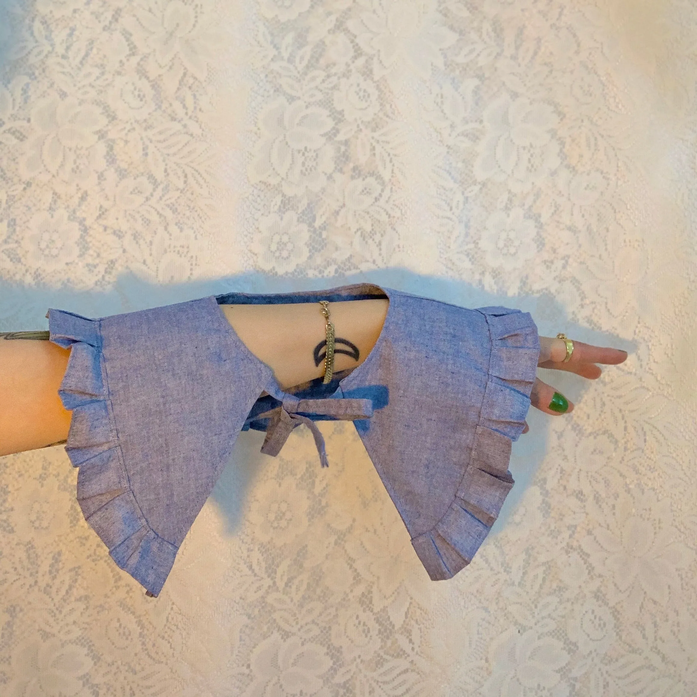 Chambray ruffle collar