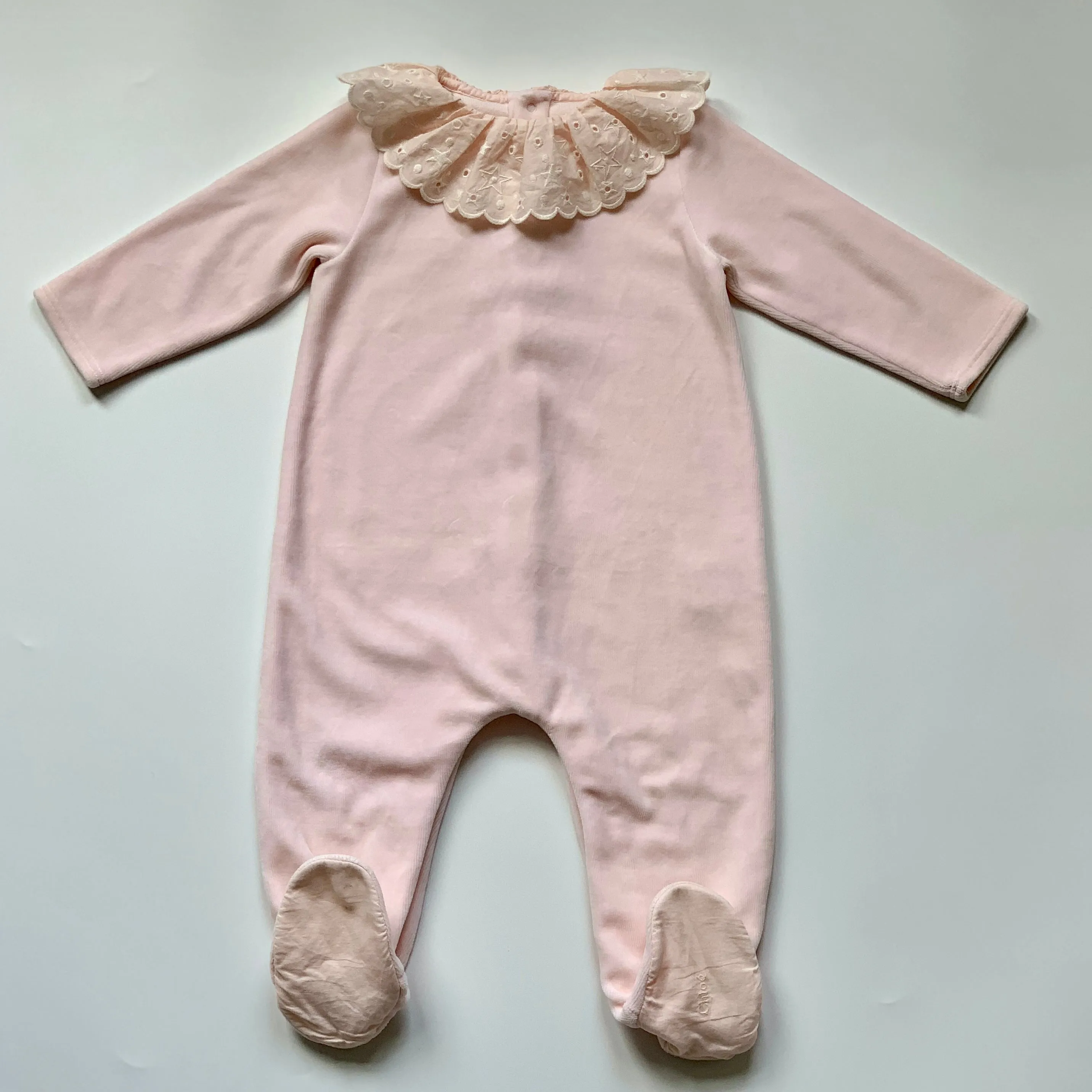 Chloé Pink Velour All-In-One With Frill Collar: 12 Months