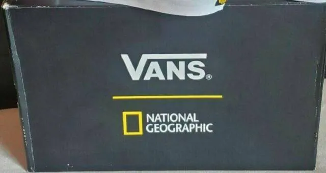 NEW Vans X National Geographic Logo Sk8 Hi Reissue Black...