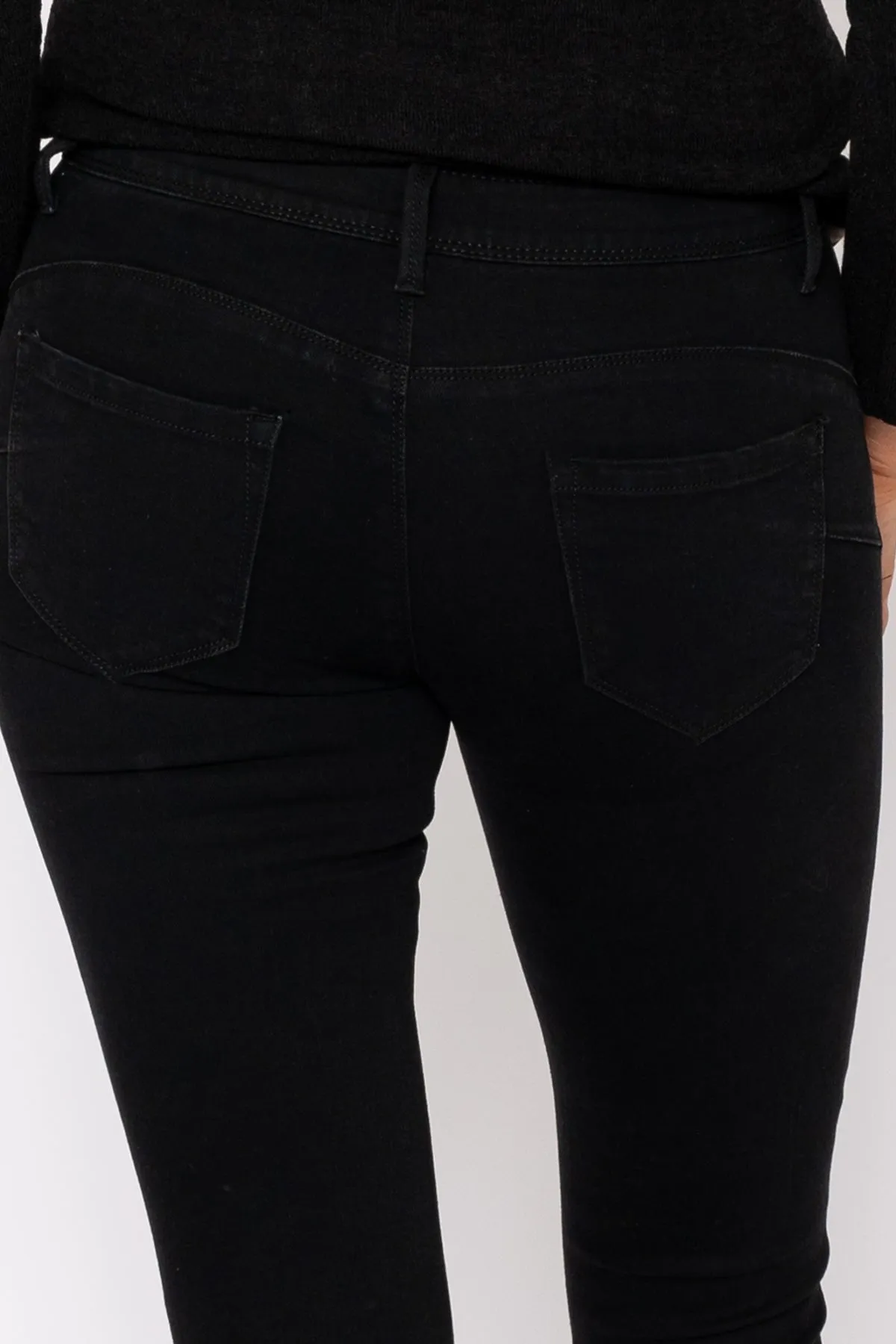 Short Zip Jeans in Black