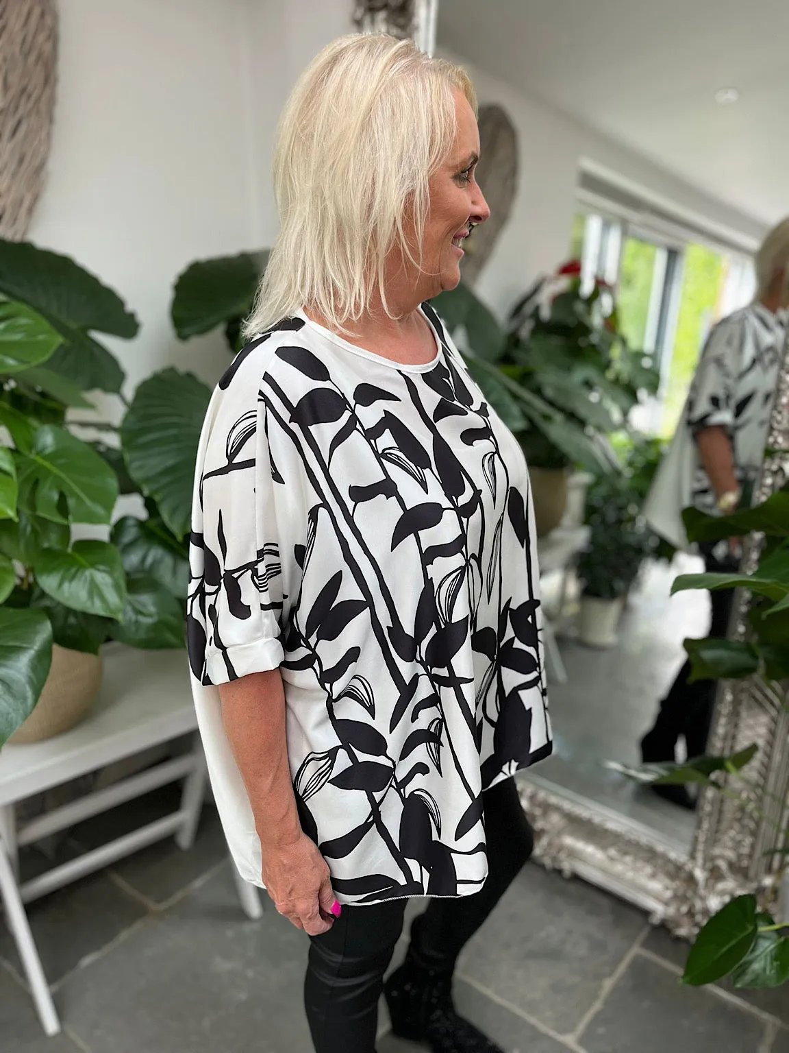 Silk Style Monochrome Floral Top Holly