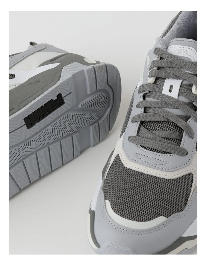 Trinity Sneaker in Grey