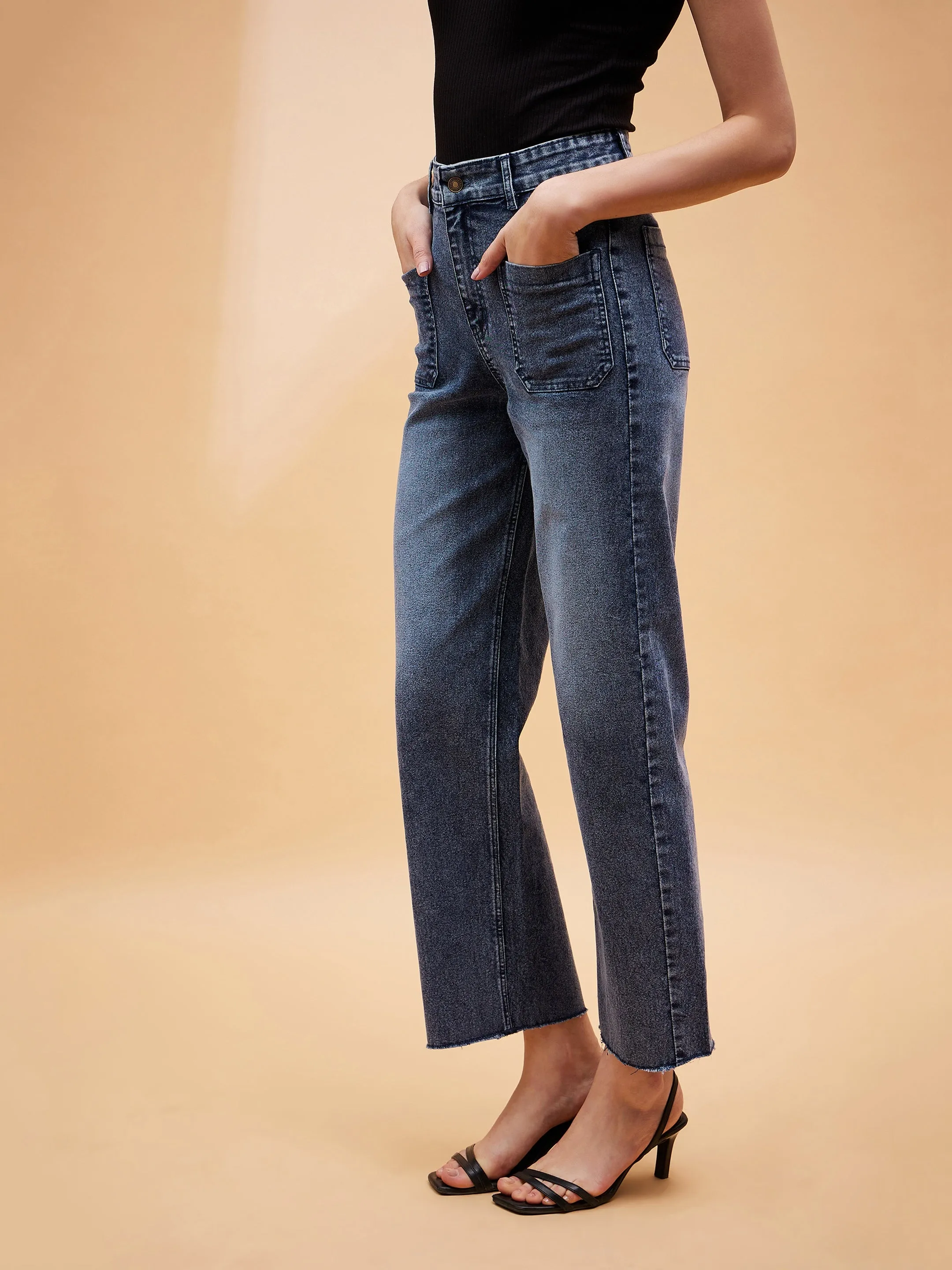 Women Blue Patched Pocket Mid Rise Jeans